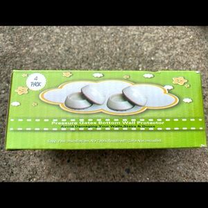 Maisi Pressure Gate Wall Protectors- Set Of 4 NEW